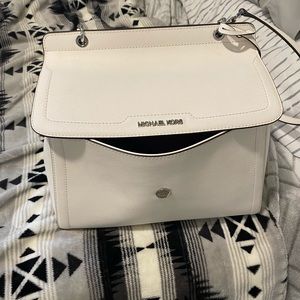 Michael Kors purse/handbag